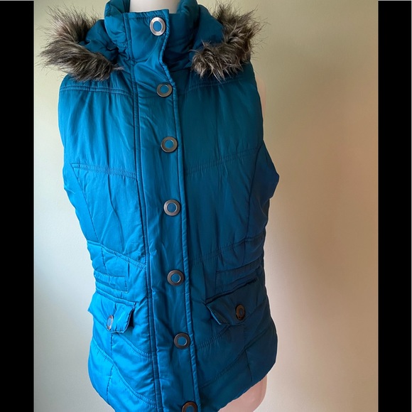 New York & Co. Quilted Vest with Removable Hood - Picture 1 of 7